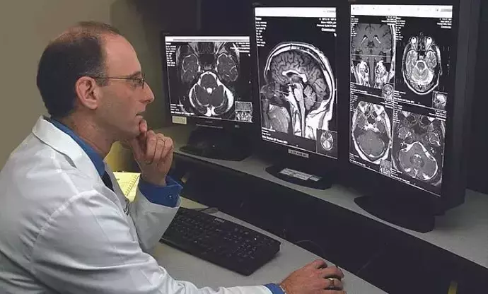 Online Radiologic Technologist Program: Distance-Based Education for Medical Imaging Professionals