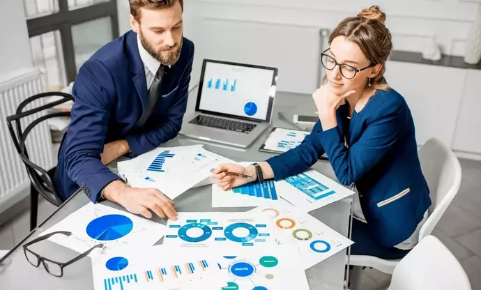 Understanding Financial Management Training: Concepts, Structures, and Practical Implications