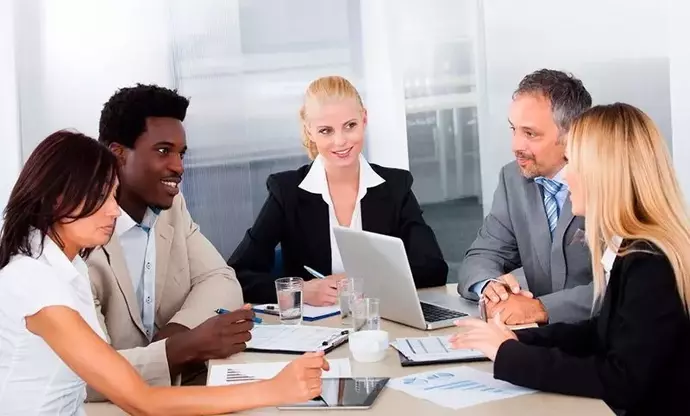 Understanding Business English Courses: Concepts, Structure, and Learning Mechanisms