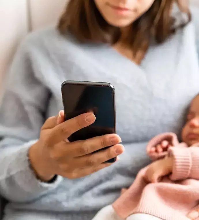 Ending Draining Mom Friendships: A Guide to Healthy Boundaries