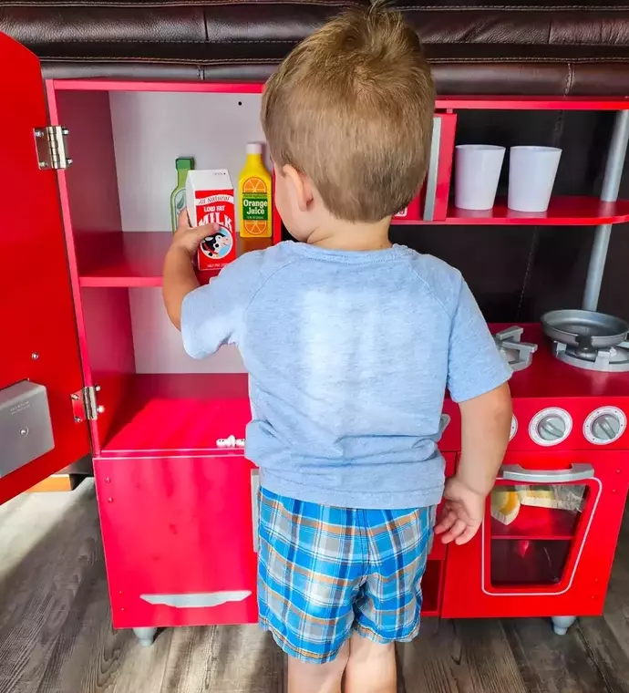 Top Play Kitchens for Imaginative Young Minds