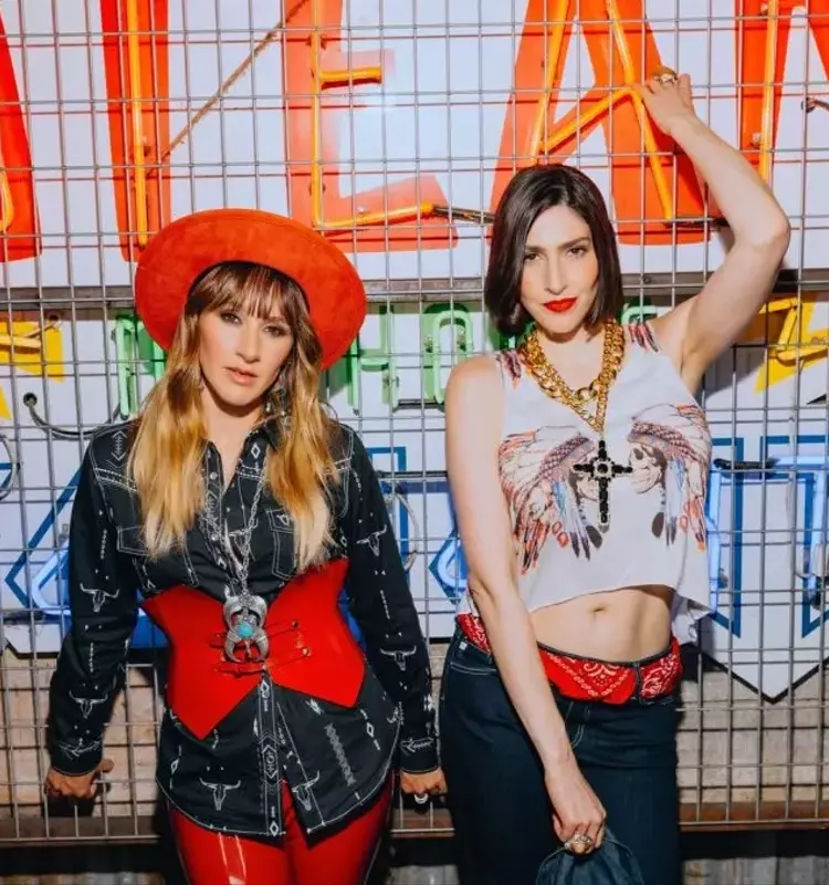 Latin Pop Sensations Ha*Ash Illuminate Billboard Latin Women in Music