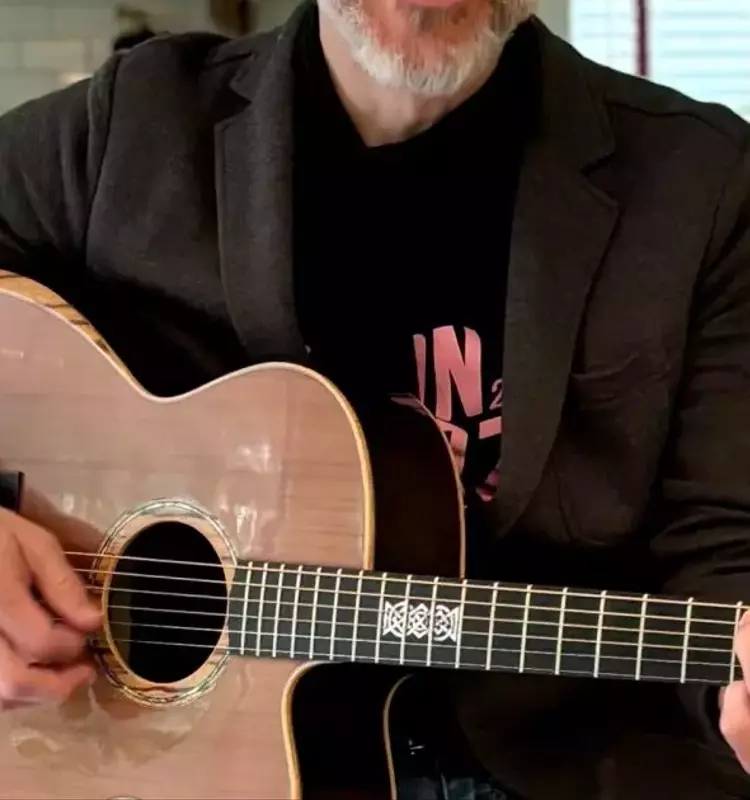 Unveiling the Heartbeat of Curtis Stigers' New Album