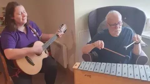 Hertfordshire Pioneers Music-Based Dementia Care Program