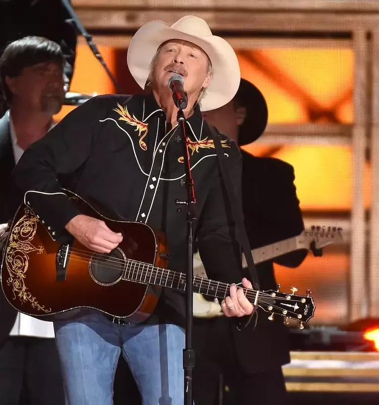 Country Music Legend Alan Jackson Prepares for Final Curtain Call