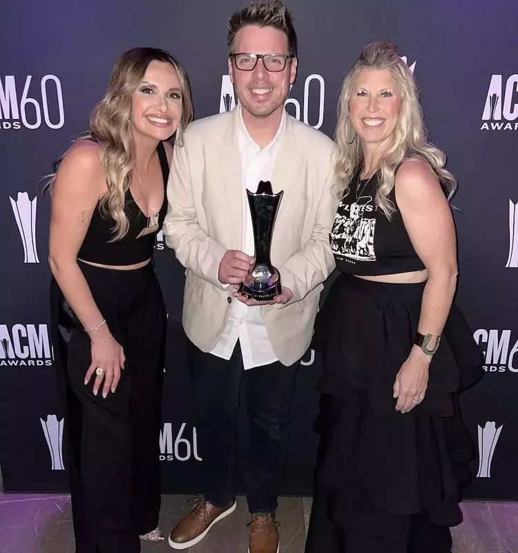 Austin Celebrates as WIVK Shines at the ACM Awards