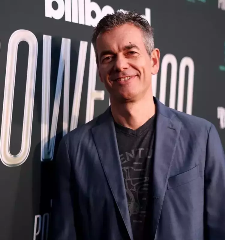 Warner Music Group Faces Financial Challenges Amidst Strategic Growth