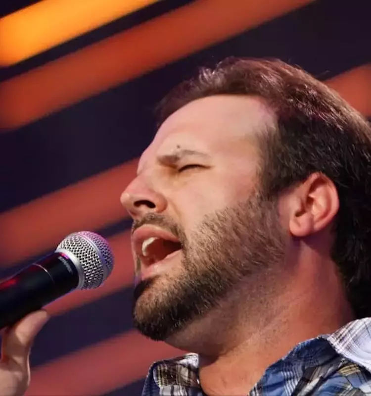 Country Music Legends Set to Illuminate the Adams County Fair