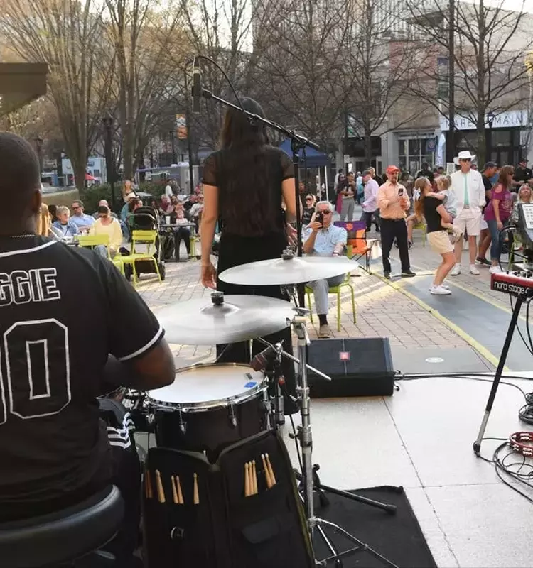 Outdoor Summer Concert Series Enlivens Communities Across the Region