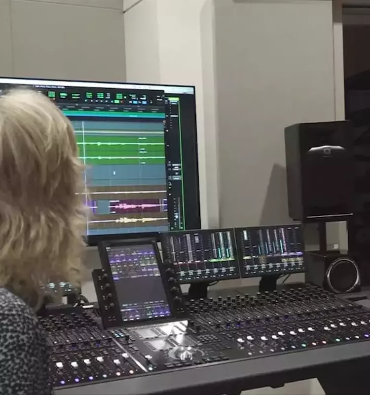 Revolutionary Educational Songs Merge Music and STEM for Young Learners
