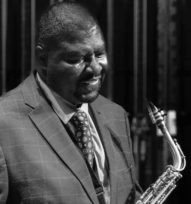 Local Saxophonist to Kick Off Summer Concert with Renowned Artist