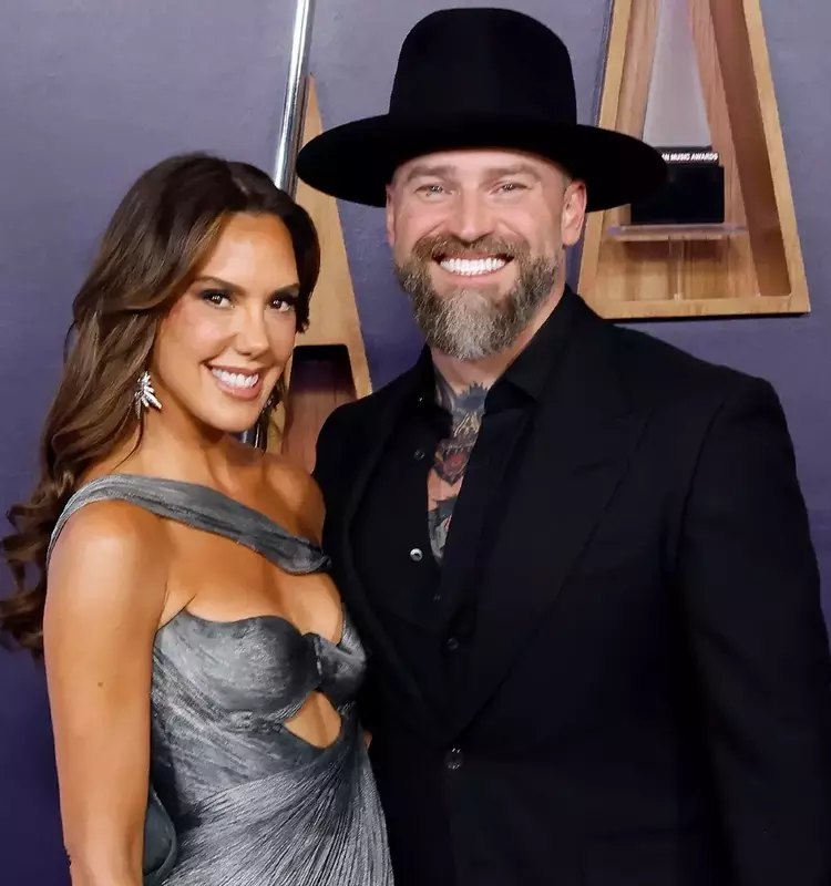 Spotlight on Hollywood: Rising Stars and Rekindled Romances at the 2025 AMAs