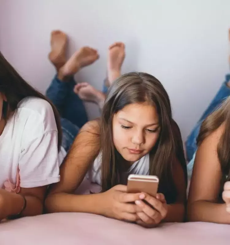 Texas' New Approach to Youth Online Safety: A Shift Towards Digital Literacy