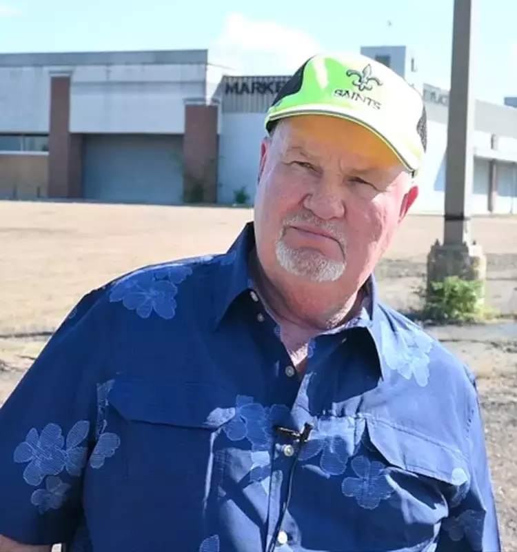 Randy Travis Set to Revitalize Metrocenter Mall with Multi-Million Dollar Investment