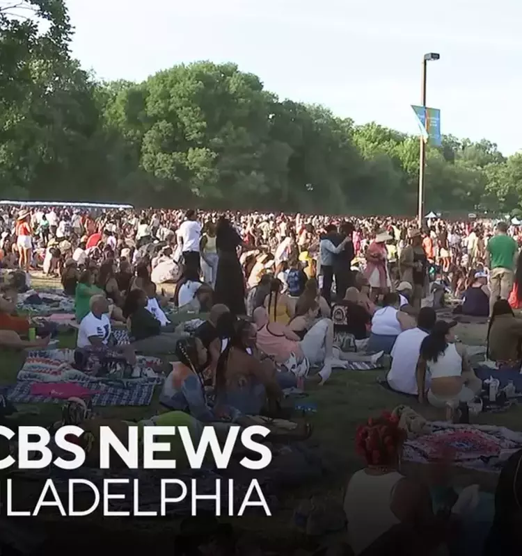 Long Await: Delays Mar First Day of Roots Picnic Music Festival