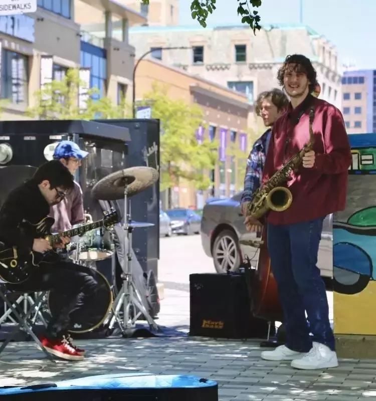 Summer Jazz Vibes Emerge in Evanston's Heart