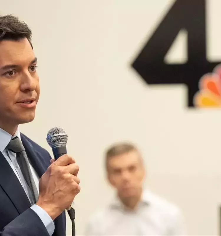 A New Voice for NBC Nightly News: Tom Llamas