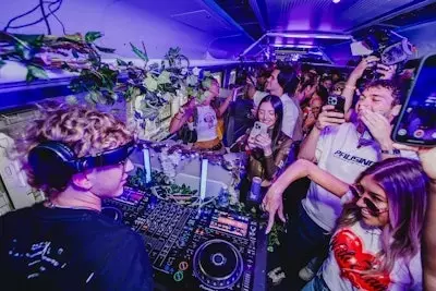 Revolutionizing the Music Scene: Key Trends and Innovations in 2025