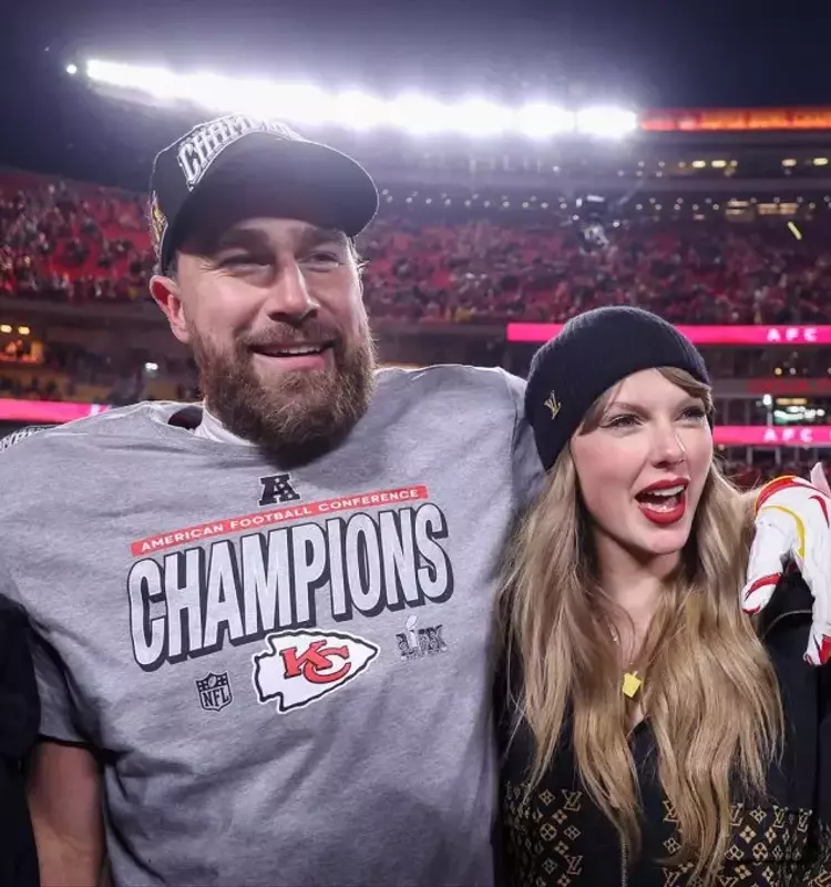 Taylor Swift's Master Acquisition Celebrated by Fans and Travis Kelce