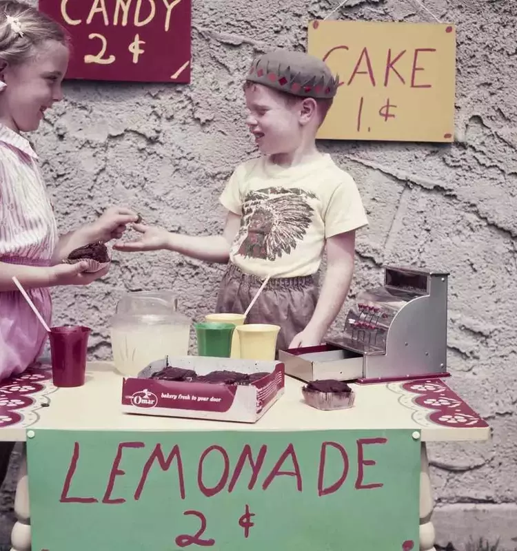 Summer Delights: A Southern Twist on Traditional Lemonade Stands