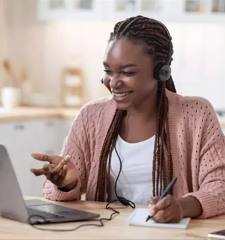 Online English Courses: Your Ultimate Roadmap to Fluency