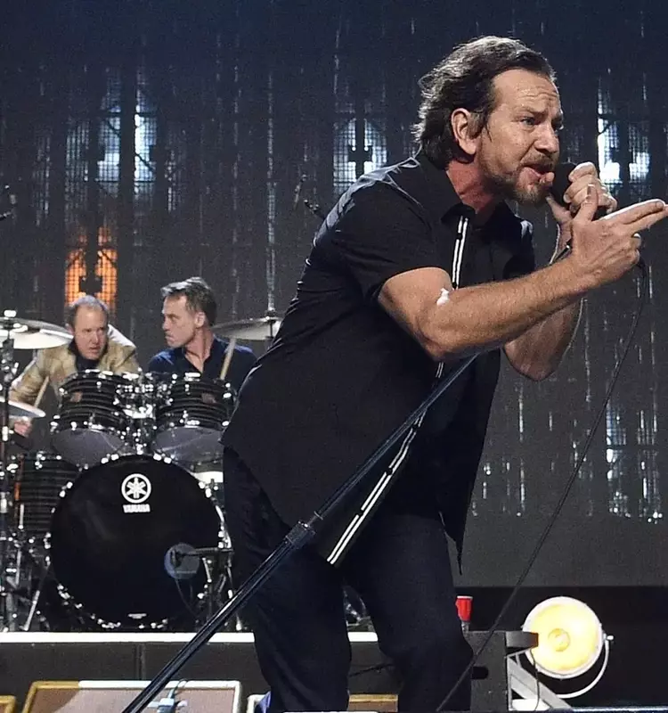 A Look Back at Pearl Jam's Drumming Lineup Changes