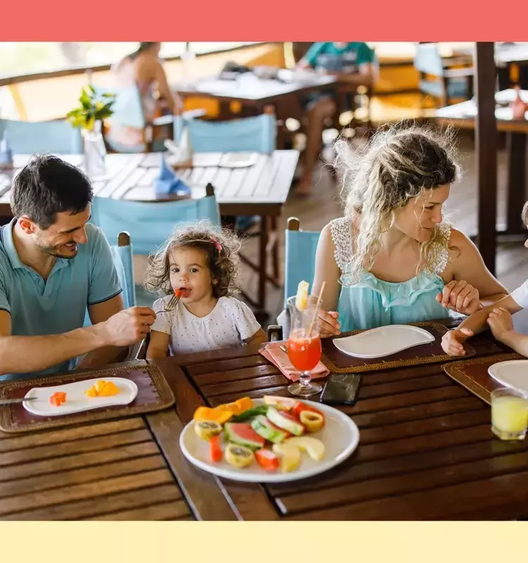 Family Travel: The Growing Trend of Complimentary Kids' Meals at Hotels