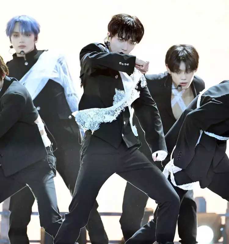 Tomorrow X Together Expands 2025 World Tour with New U.S. Concert Dates