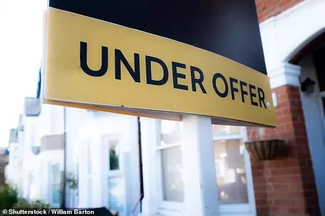 Buyer Demands Price Cut After Exchanging Contracts: A Home Seller's Dilemma