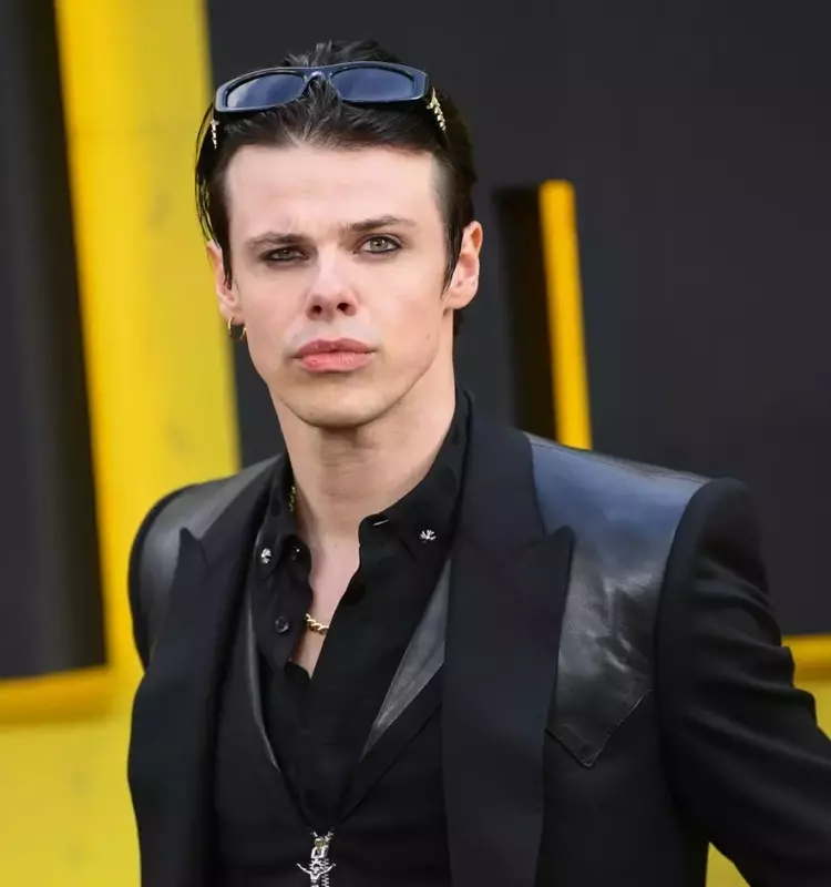 Yungblud Postpones Shows Amid Tonsillitis Battle