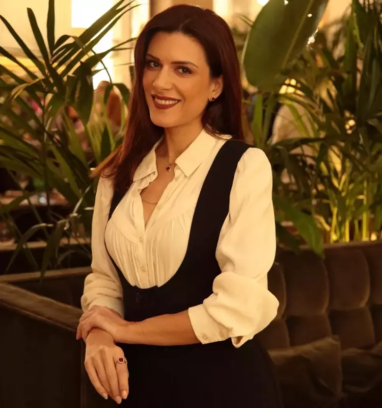 Ana Patrícia Carvalho: Celebração Pré-Nupcial e Amor em Destaque