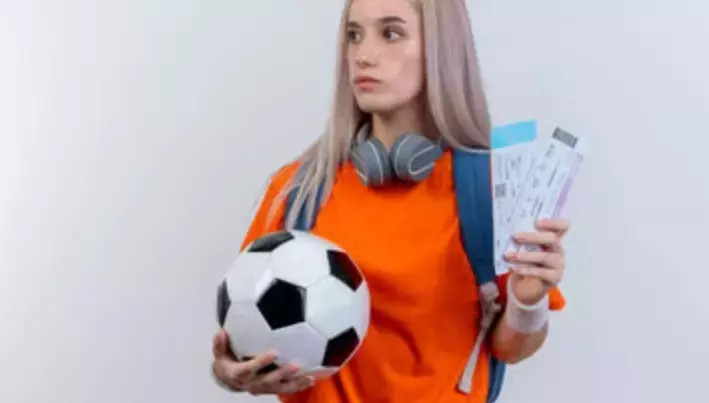 Unlock Fluency from Your Living Room: Embrace 100% Online Language Courses