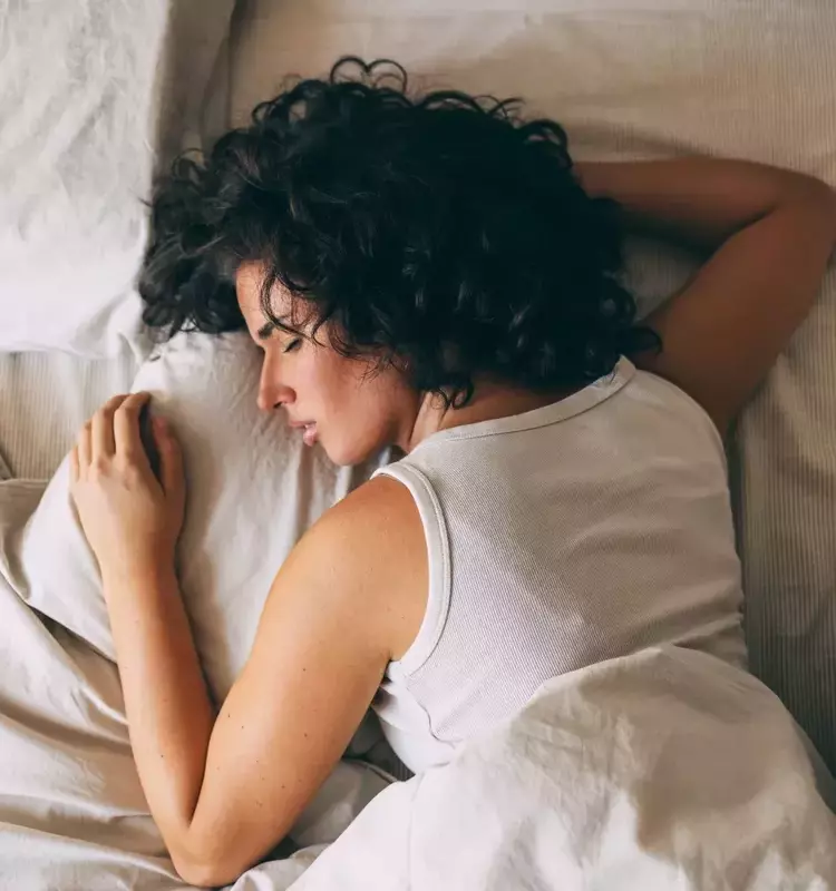 Essential Sleep Aids for Perimenopause: Conquering Night Sweats and Insomnia