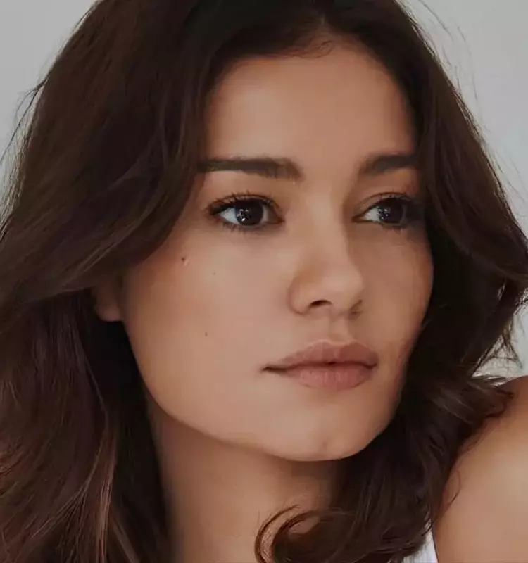 Atriz Sophie Charlotte Envolvida em Controvérsia Durante Filmagens de Nova Novela da Globo