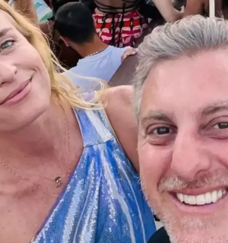 Angélica e Luciano Huck: Uma Retrospectiva Amorosa em Imagens