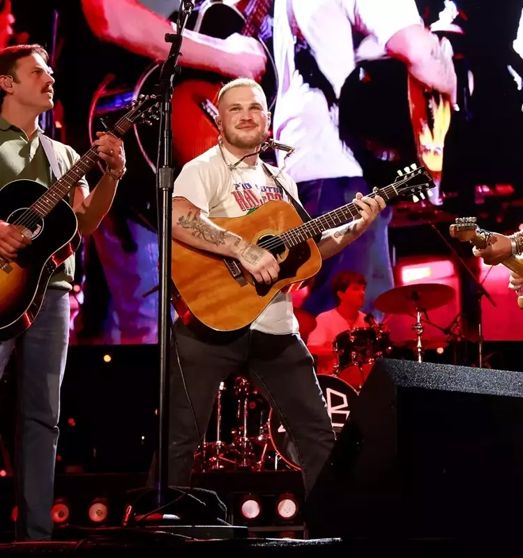 Unforgettable Collaboration: Zach Bryan, Bruce Springsteen, and Kings of Leon Unite on Stage