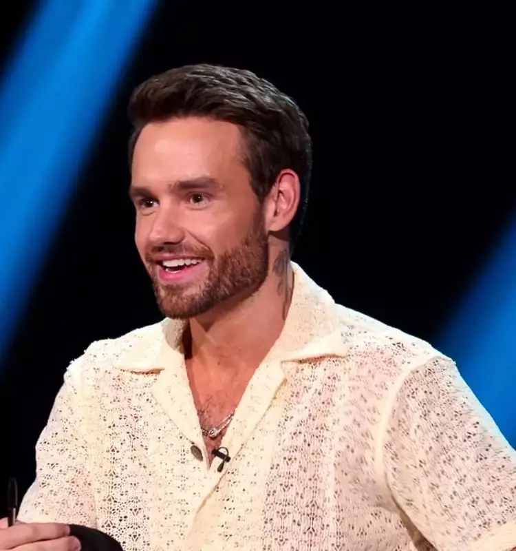 Liam Payne's Joyful Dance to One Direction on 'Building the Band' Set