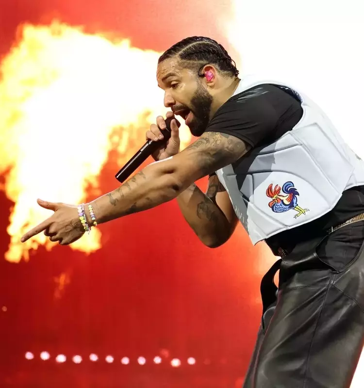 Drake Unveils New Single 'Which One' Featuring Central Cee