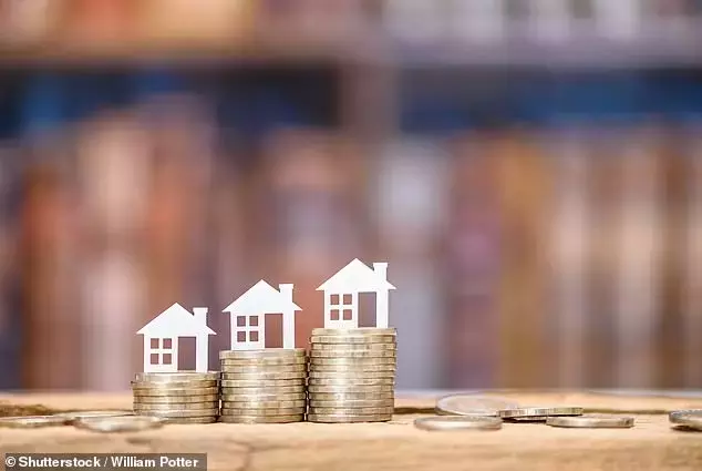 Navigating Mortgage Rate Hikes: Strategies for Homeowners