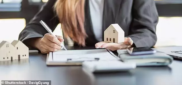 Escalating Mortgage Valuation Discrepancies Raise Concerns in Property Market