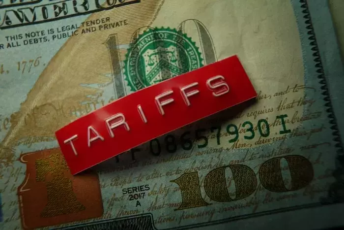 Navigating Economic Currents: Tech Dominance, Shifting Consumer Tastes, and Tariff Impacts