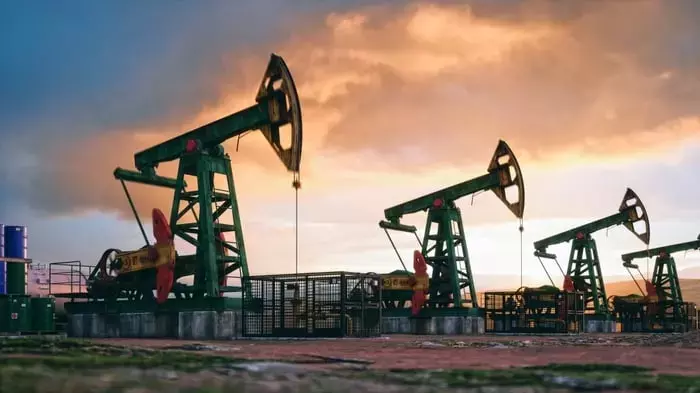 APA Corporation's Recent Performance: A Deep Dive into Investor Sentiment and Future Outlook