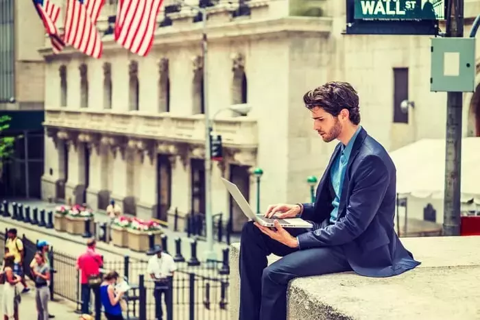 Federal Reserve's Interest Rate Conundrum: Navigating Job Market Weakness Amidst Persistent Inflation