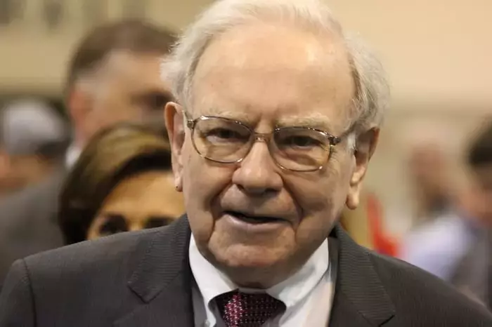 Berkshire Hathaway: Navigating Leadership Transitions Amidst Market Shifts