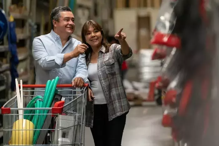 Identifying Promising Growth Stocks: A Look at Costco and Amazon