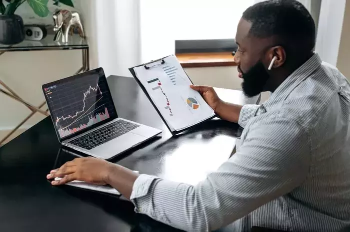 Bargain Hunting: Top Value Stocks in an Overpriced Market