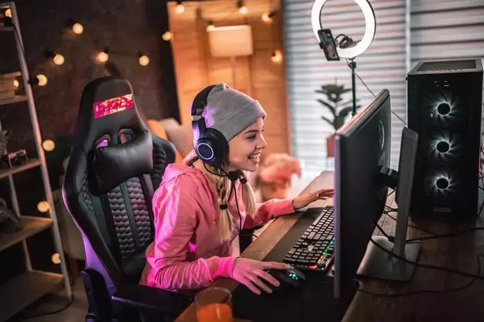 Roblox's Advertising Ambition: Monetizing Engagement Beyond Robux