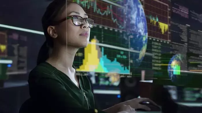 ASML: A Cornerstone of AI Technology, Poised to Surpass Palantir's Valuation