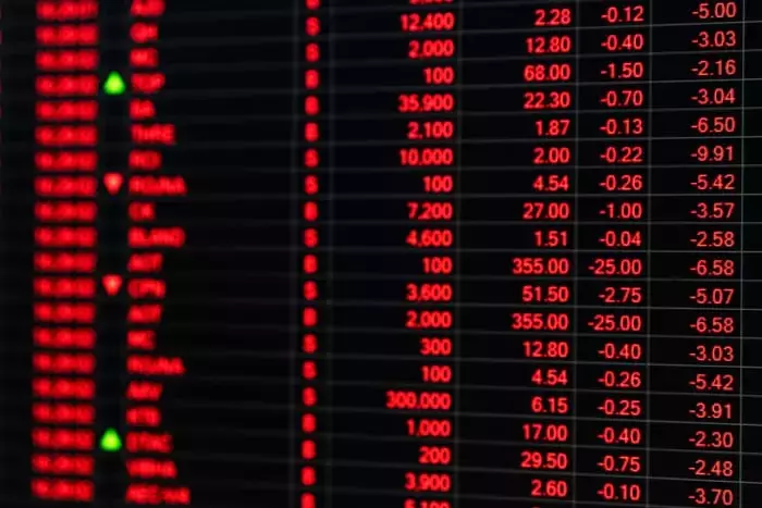 Crypto Market Plunge: Ethereum Drops 9% Amidst High Leverage Concerns