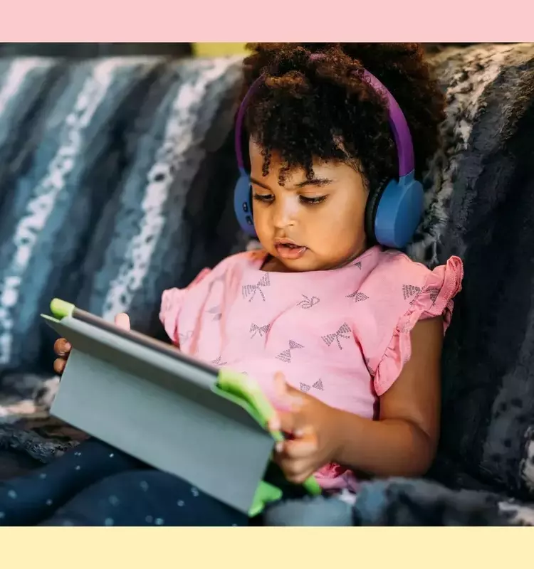 The Tablet Tug-of-War: Grandparents, Screen Time, and Parental Boundaries